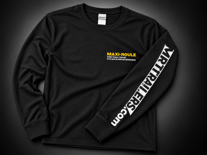 Mockup De Chandail Noir Maxi Roule — réalisation L’Atelier 13, St-Hyacinthe